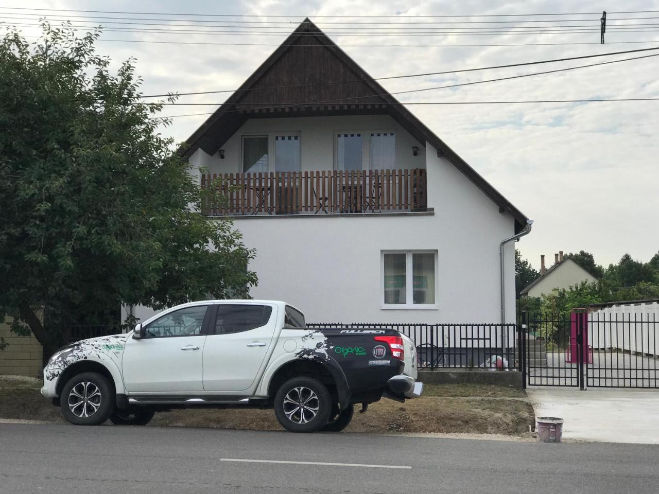 Szép Napot Vendégház Hotel Tordas Exterior foto