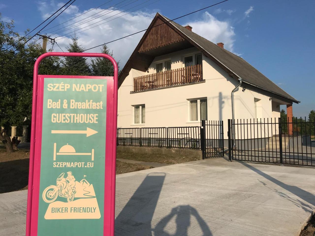 Szép Napot Vendégház Hotel Tordas Exterior foto